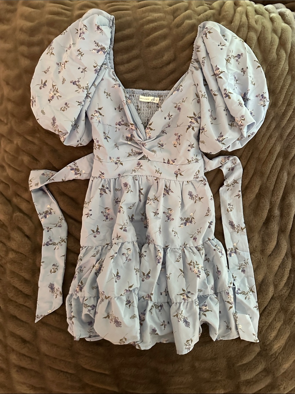 Altar’s State Light Blue Floral Puff-Sleeve Dress